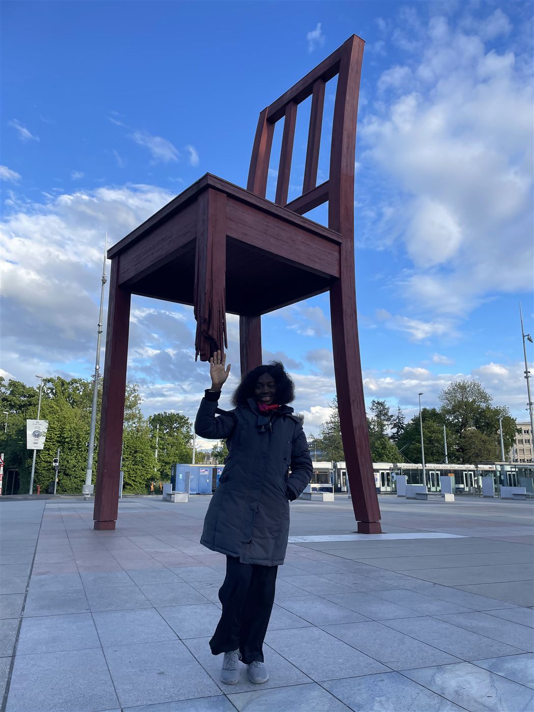 At the Broken Chair, Geneva